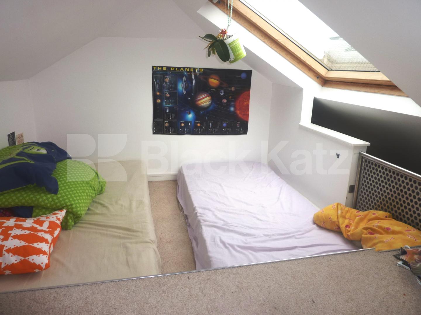 			NEW INSTRUCTION!, 1 Bedroom, 1 bath, 1 reception Flat			 Royal College Street, CAMDEN